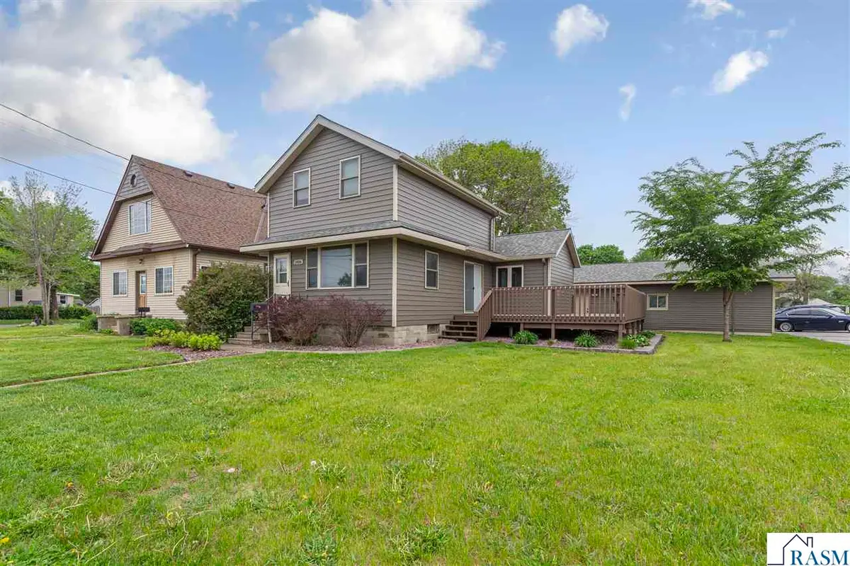 1406 3rd Avenue, Mankato, MN 56001 - #1