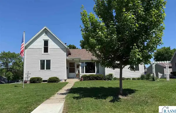 428 N Gorman Street, Blue Earth, MN 56013