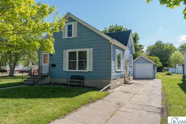 1108 N North, Fairmont, MN 56031