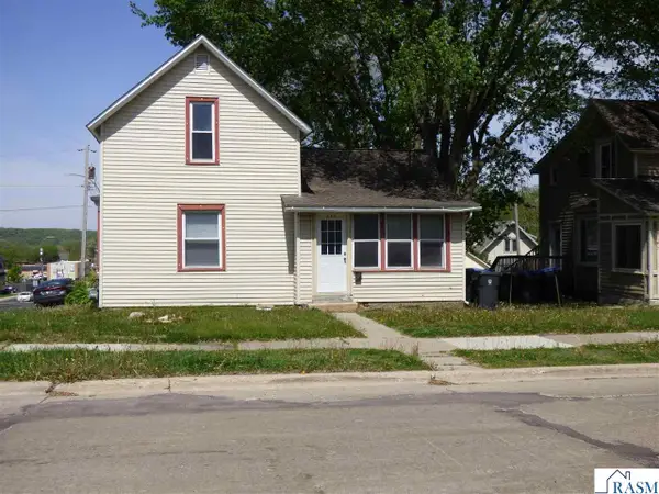 902 N 5th Street, Mankato, MN 56001