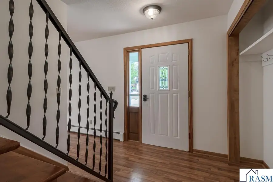 322 E Blue Earth Street, Lake Crystal, MN 56055 - #2