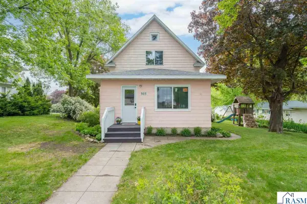 303 Broadway Street, Hanska, MN 56041