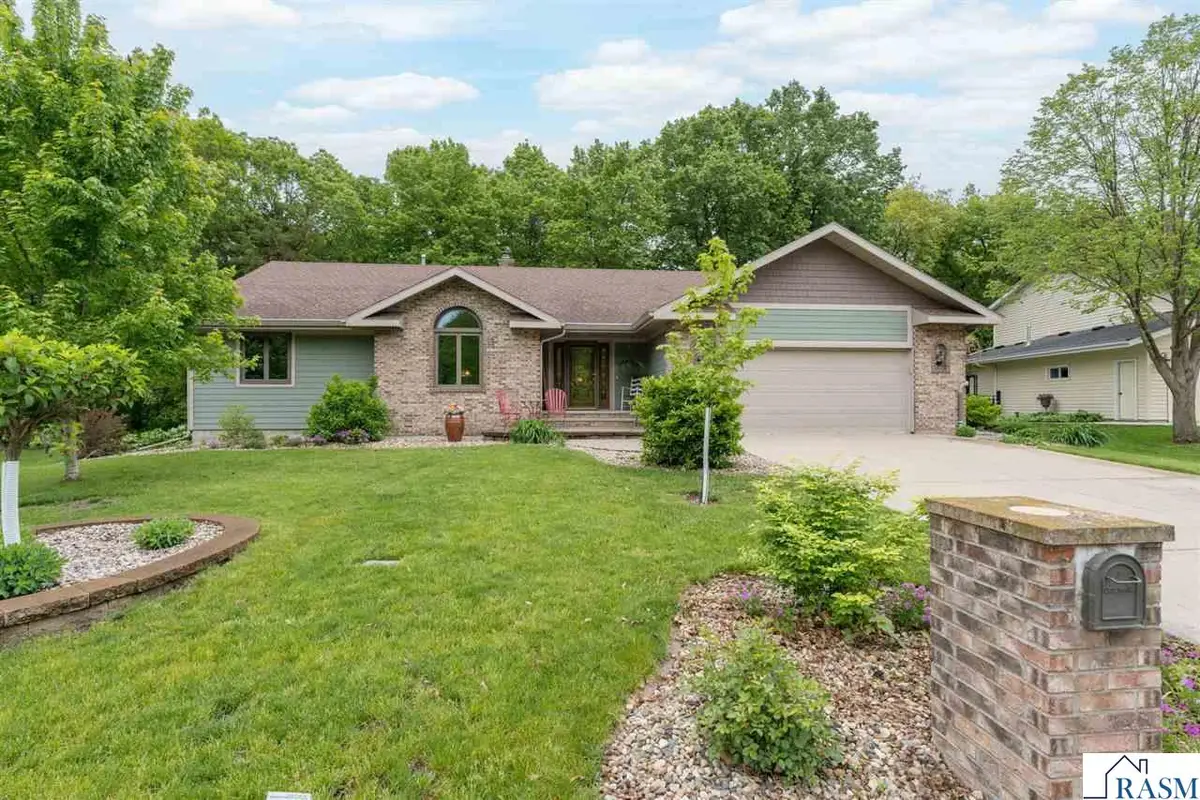 25 Crown Hill Lane, Mankato, MN 56001 - #1
