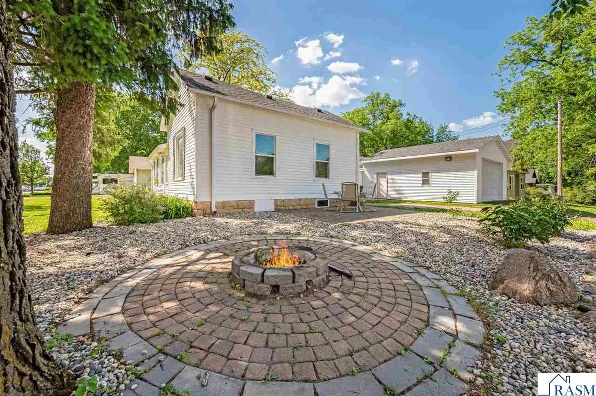 212 E Main Street, Saint Clair, MN 56080 - #1
