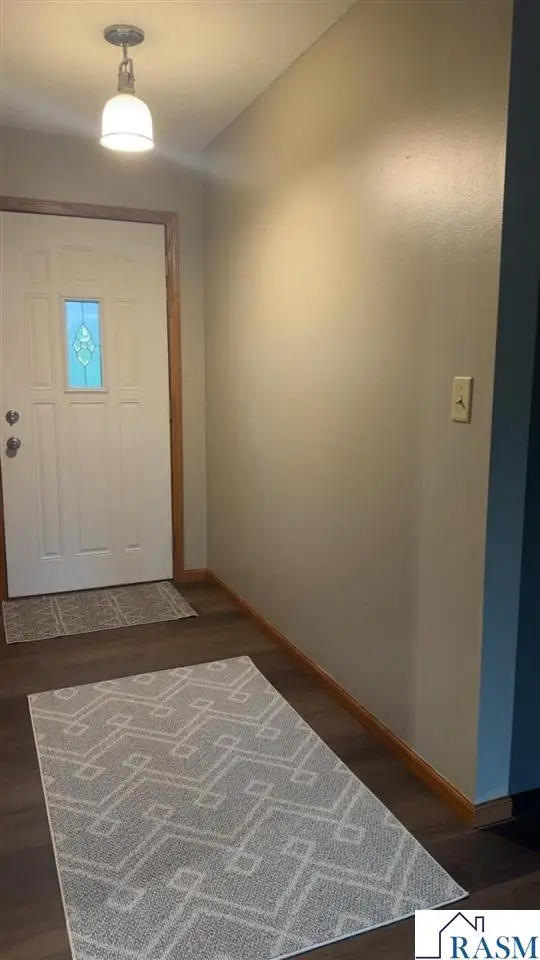 712 S Washington Street, New Ulm, MN 56073 - #3