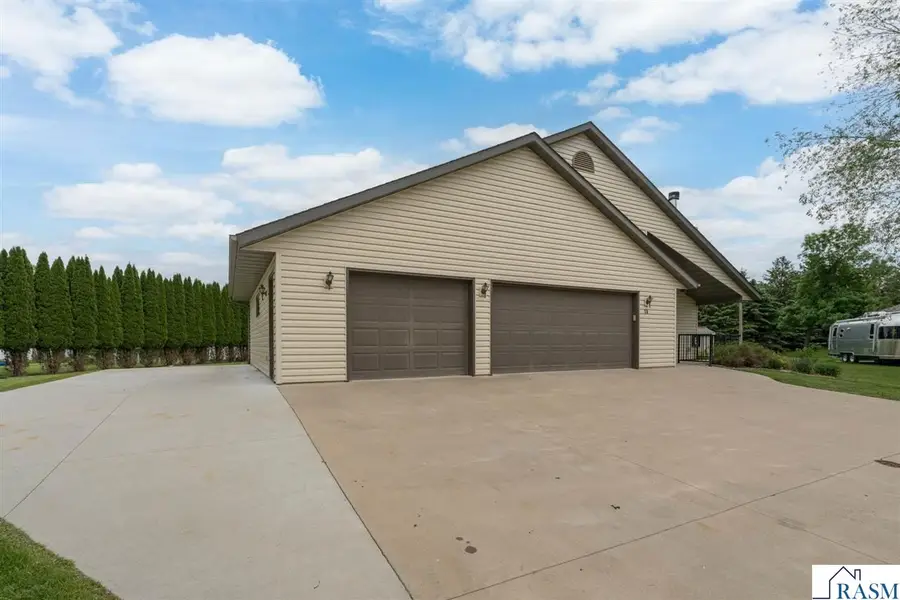 18 Columbia Court, North Mankato, MN 56003 - #3