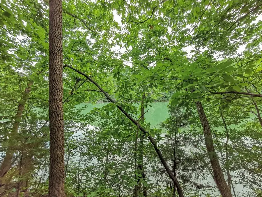 6004 West Shore Court, Parkville, MO 64152 - Image #2