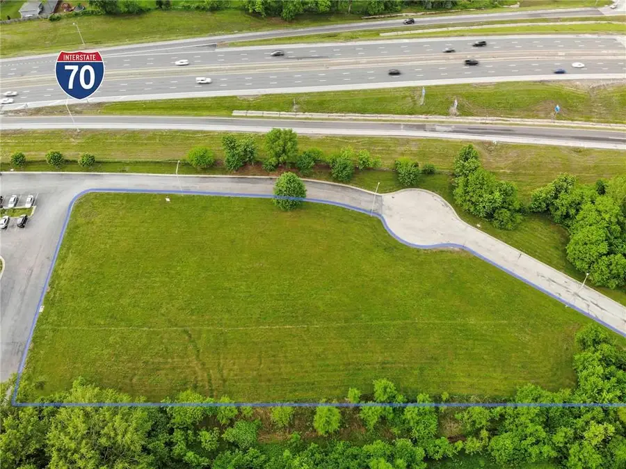 7849 Splitlog Avenue, Kansas City, KS 66112 - Image #2