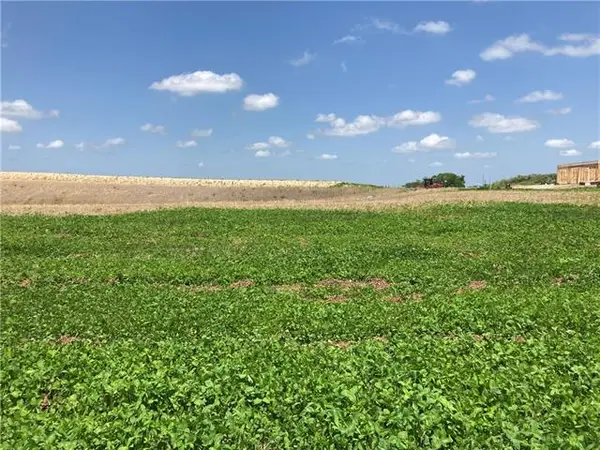 4730 Woodland Court, St Joseph, MO 64505