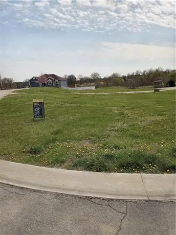 3115 Krissy Bend Street, Harrisonville, MO 64701