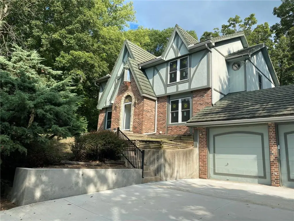 1917 Canterbury Court, Leavenworth, KS 66048 - Image #1