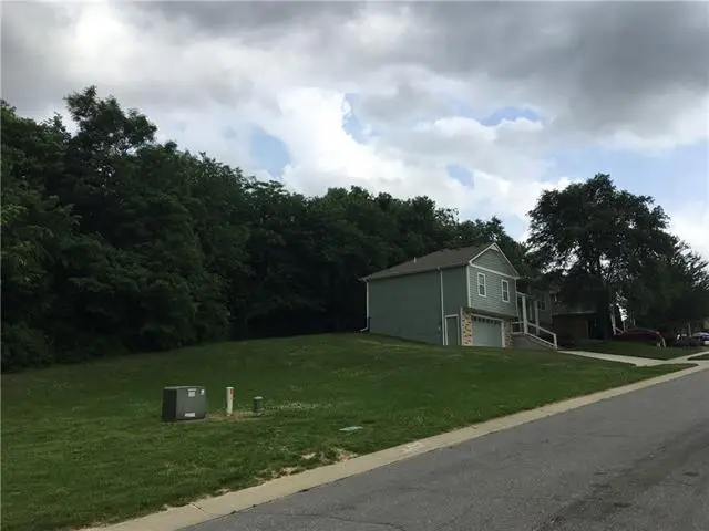 905 S 17th Street, Leavenworth, KS 66048 - Image #3