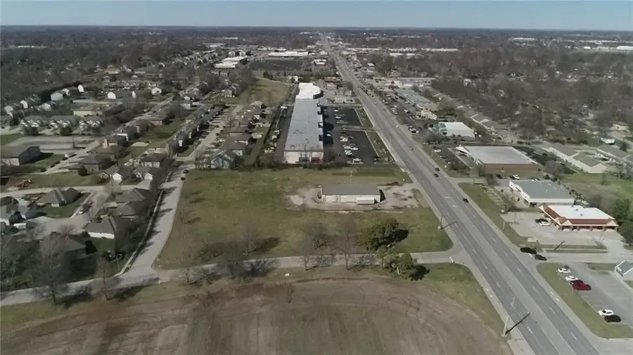 2115 SW 7 Highway, Blue Springs, MO 64015 - Image #2