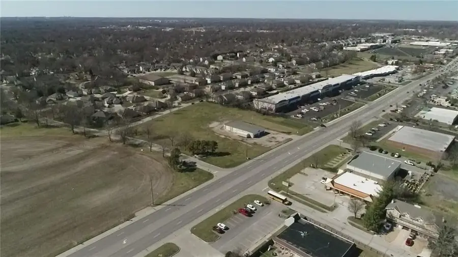 2115 SW 7 Highway, Blue Springs, MO 64015 - Image #3