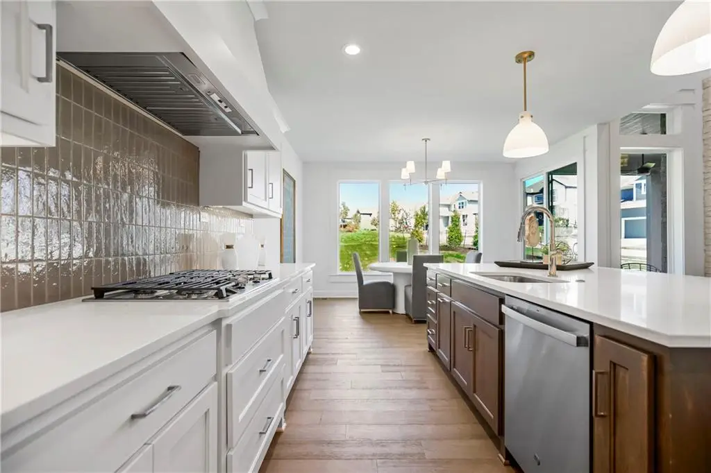 25212 W 92nd Street, Lenexa, KS 66227 - Image #1