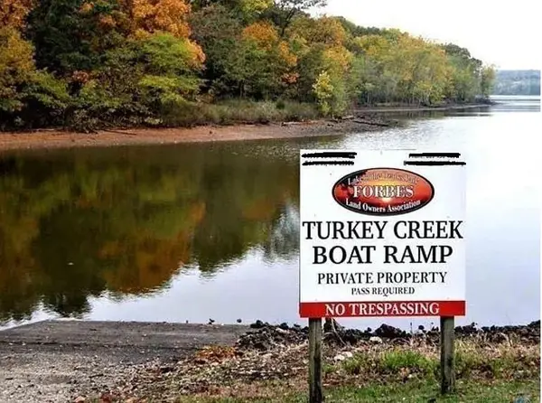 0000 Engzelius Lane, Edwards, MO 65326