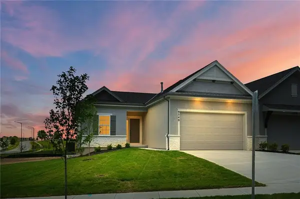 9540 Shady Bend Road, Lenexa, KS 66227