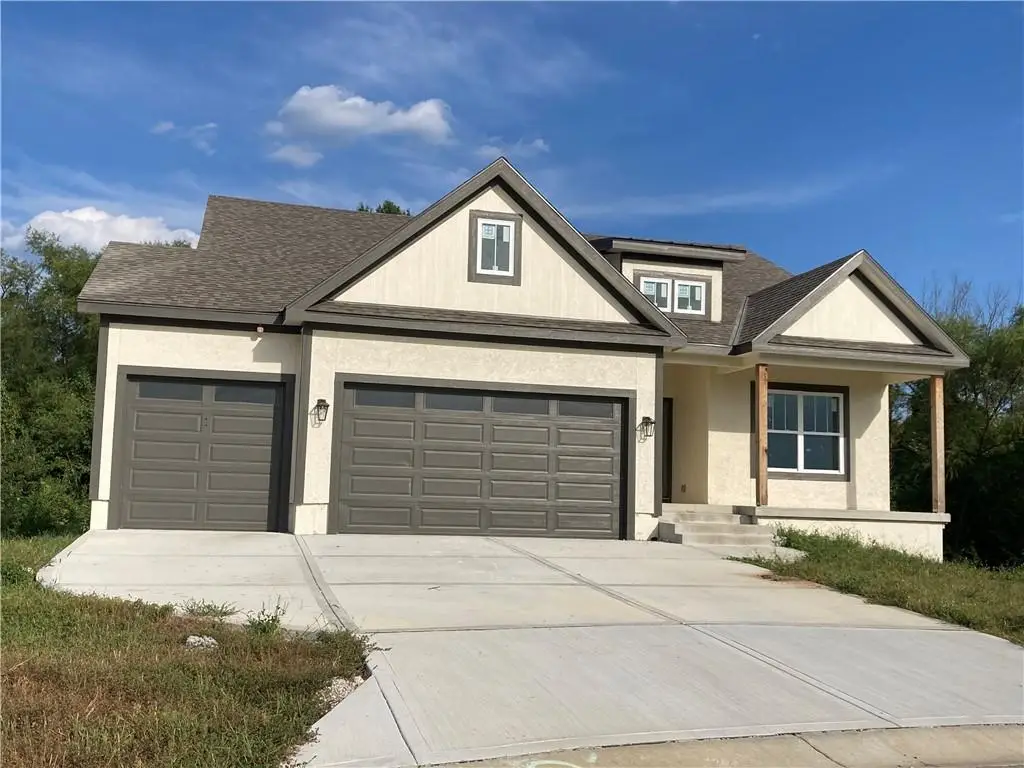 300 SW Hawthorne Court, Blue Springs, MO 64014 - Image #1