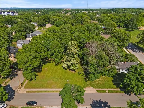 2027 Agnes Avenue, Kansas City, MO 64127