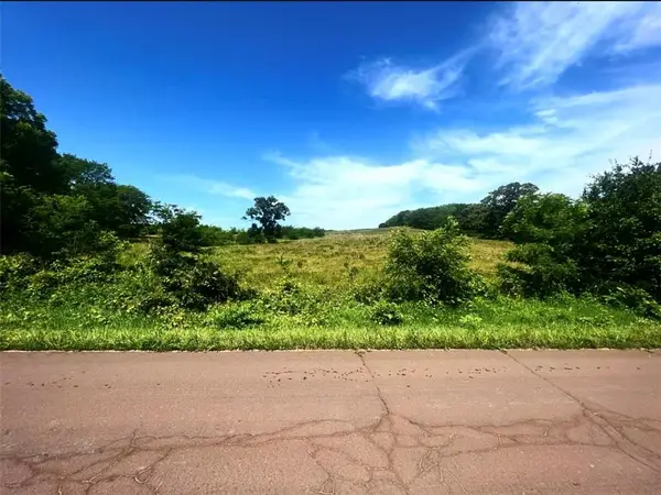 9994 SE Ssr-dd Highway, Gower, MO 64098