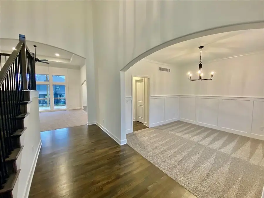 9725 N Laurel Avenue, Kansas City, MO 64157 - Image #2