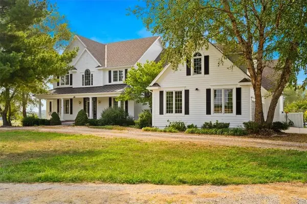 16475 W 223rd Street, Spring Hill, KS 66083