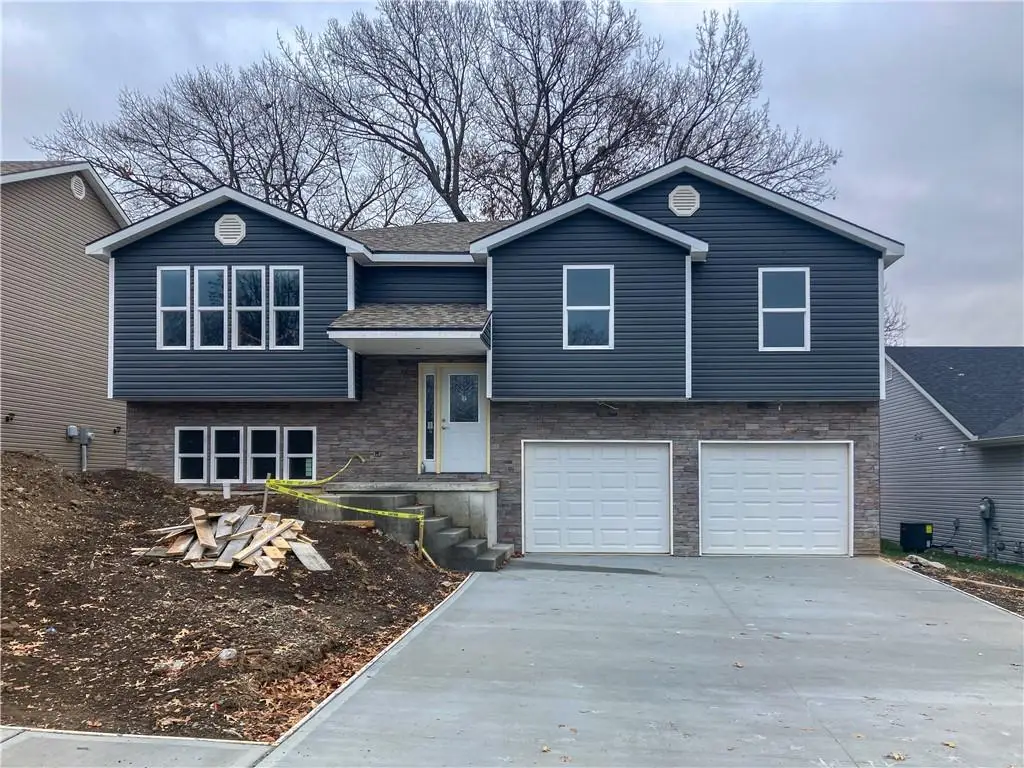 2707 Coop Drive, Saint Joseph, MO 64506 - Image #1