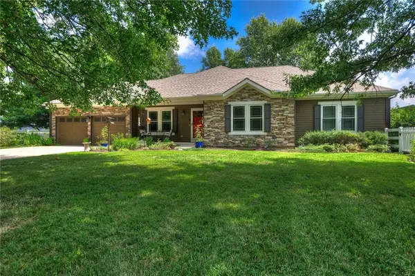 13223 N Virginia Avenue, Smithville, MO 64089