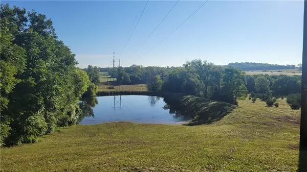 SW 303rd Street, Paola, KS 66071