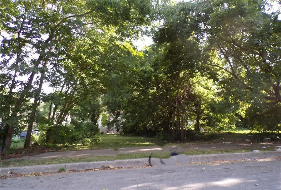 3411 Garner Avenue, Kansas City, MO 64124 - Image #2