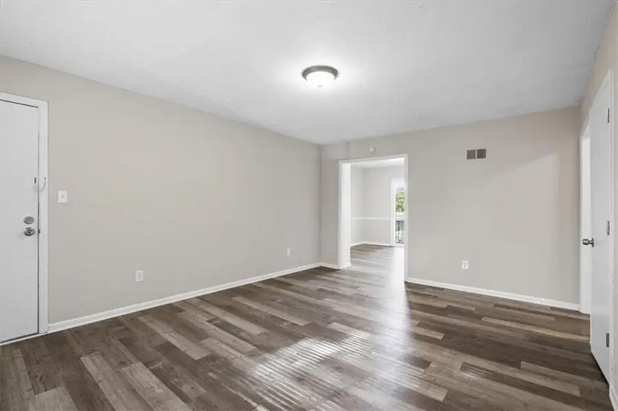 8030 Campbell Street, Kansas City, MO 64131 - Image #3