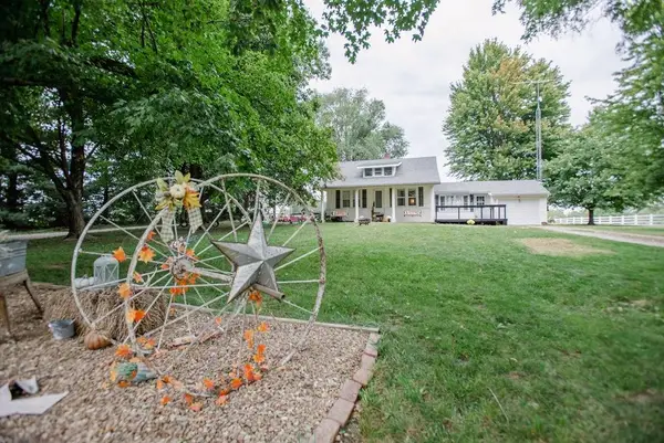 19739 185th Road, Marshall, MO 65340