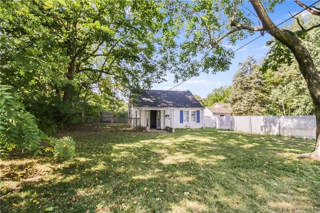 1326 N Pleasant Street, Independence, MO 64050 - Image #1