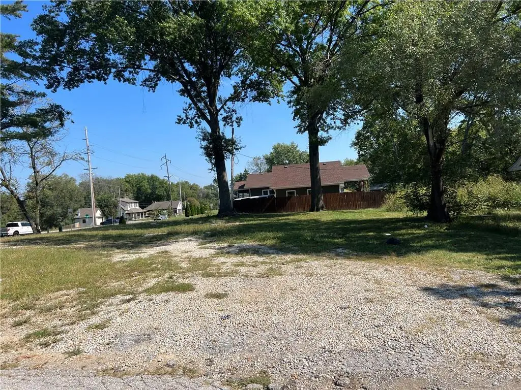 4615 Leavenworth Road, Kansas City, KS 66104 - Image #1