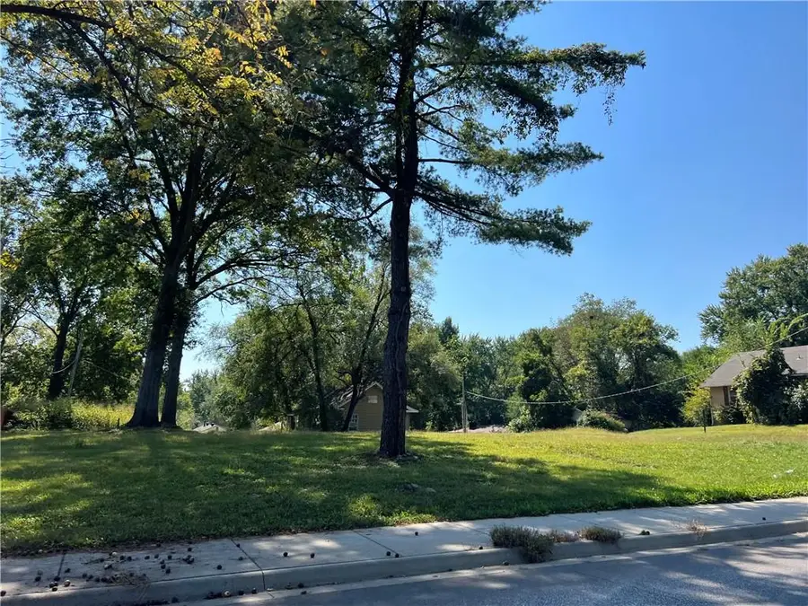 4615 Leavenworth Road, Kansas City, KS 66104 - Image #3