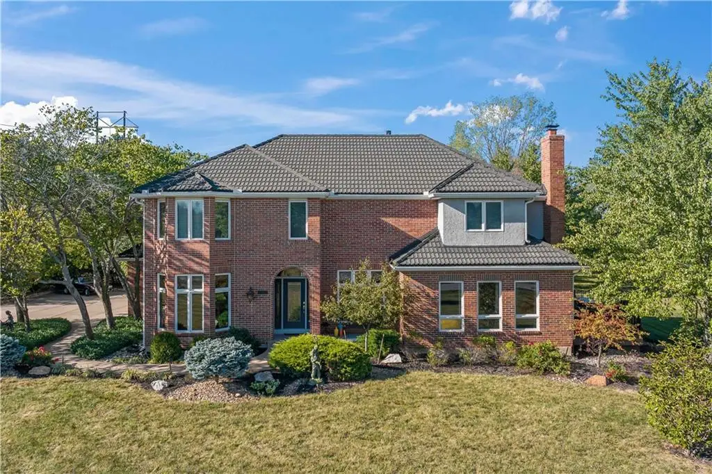 10420 Millbrook Lane, Olathe, KS 66061 - Image #1