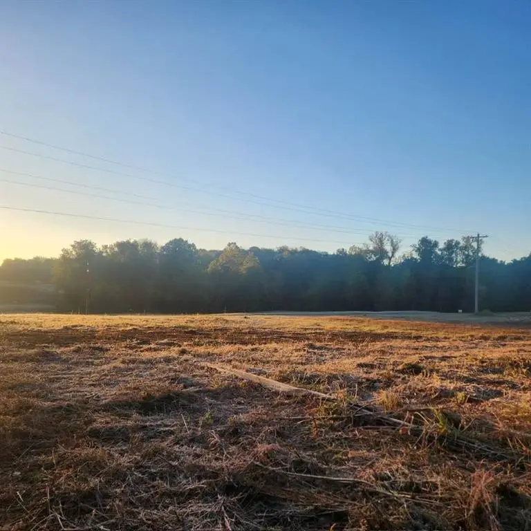 18420 Middle Road, Weston, MO 64098 - Image #2