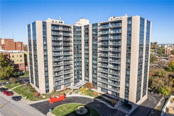 4545 Wornall Road #810, Kansas City, MO 64111