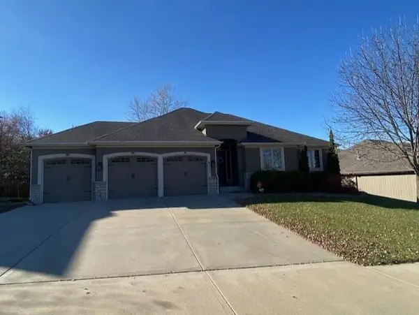 4420 NE Georgian Drive, Lee's Summit, MO 64064