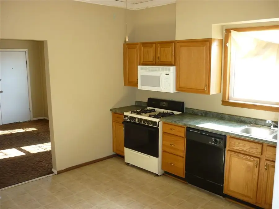 2730 S 22nd Street, Saint Joseph, MO 64503 - Image #3