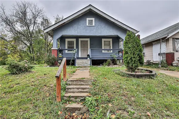 3911 E 35th Street, Kansas City, MO 64128