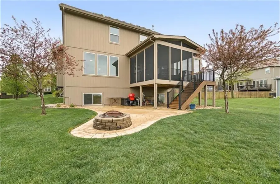 1215 Hampton Drive, Raymore, MO 64083 - Image #2