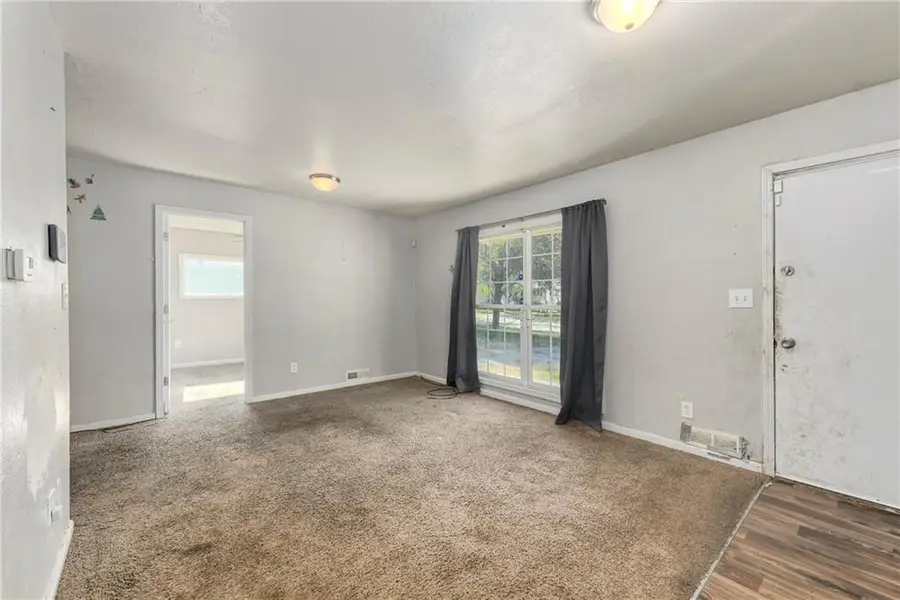 11217 Palmer Avenue, Kansas City, MO 64134 - Image #2