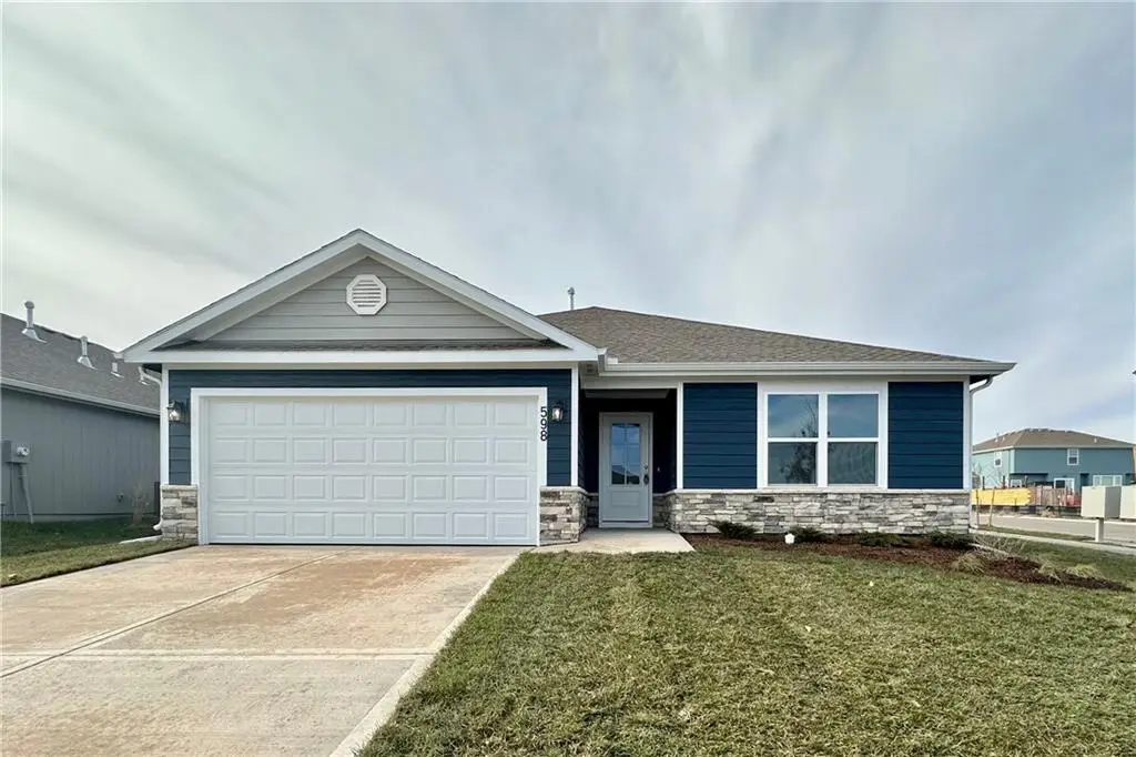 598 N Pear Street, Gardner, KS 66030 - Image #1