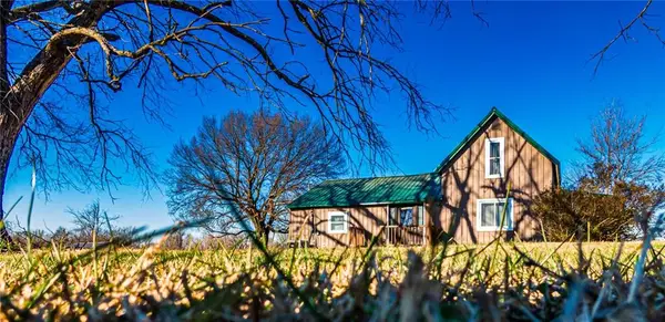 13344 Andrews Road, Centerville, KS 66014