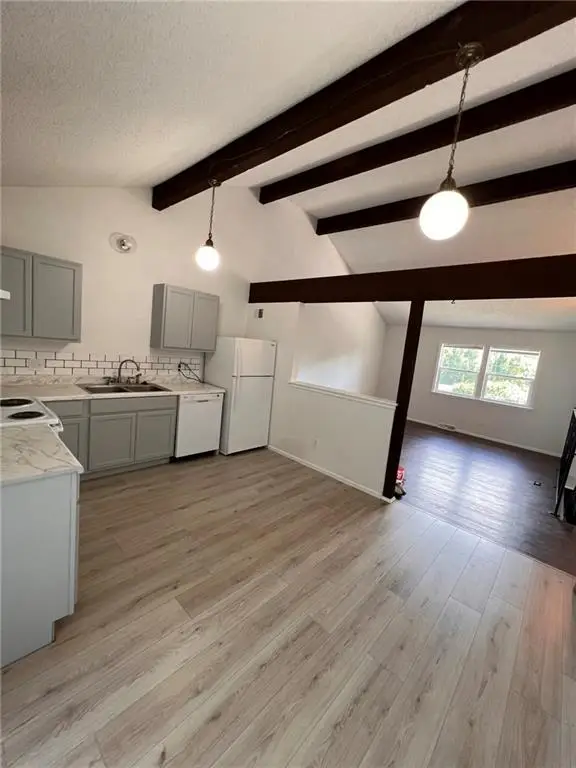 10514 E 41st Terrace, Kansas City, MO 64133