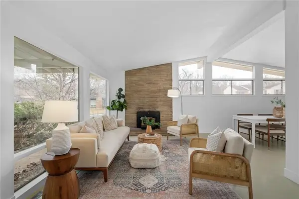 5115 W 76 Street, Prairie Village, KS 66208