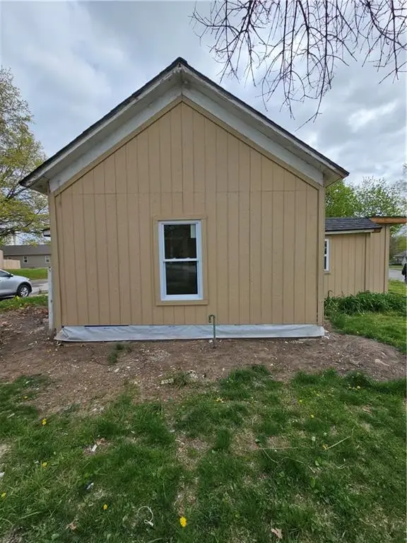 407 W 23rd Street, Higginsville, MO 64037 - Image #2