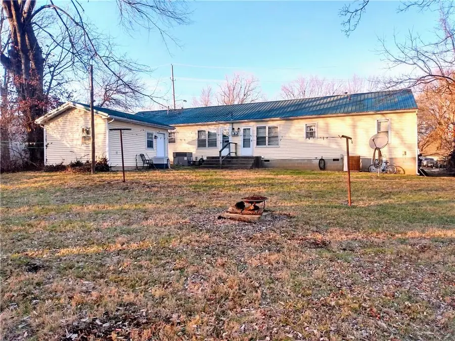 1407 & 1409 Brown Avenue, Osawatomie, KS 66064 - Image #3