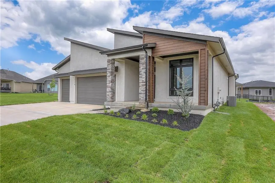 15378 W 173rd Terrace, Olathe, KS 66062 - Image #3